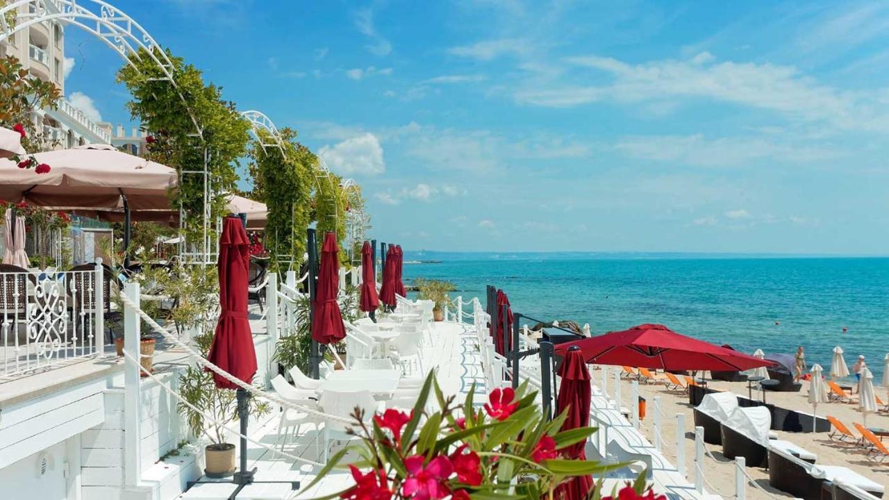 Luxurious And Panoramic Apartments At The Beach In La Mer Complex Golden Sands Exterior photo